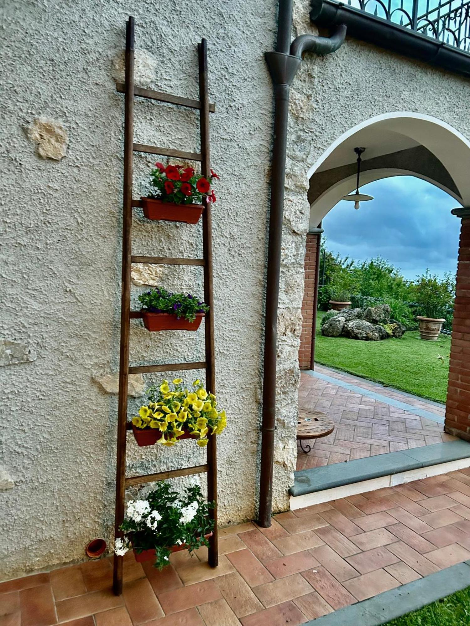 La Terrazza Sulla Versilia Pietrasanta Exterior foto